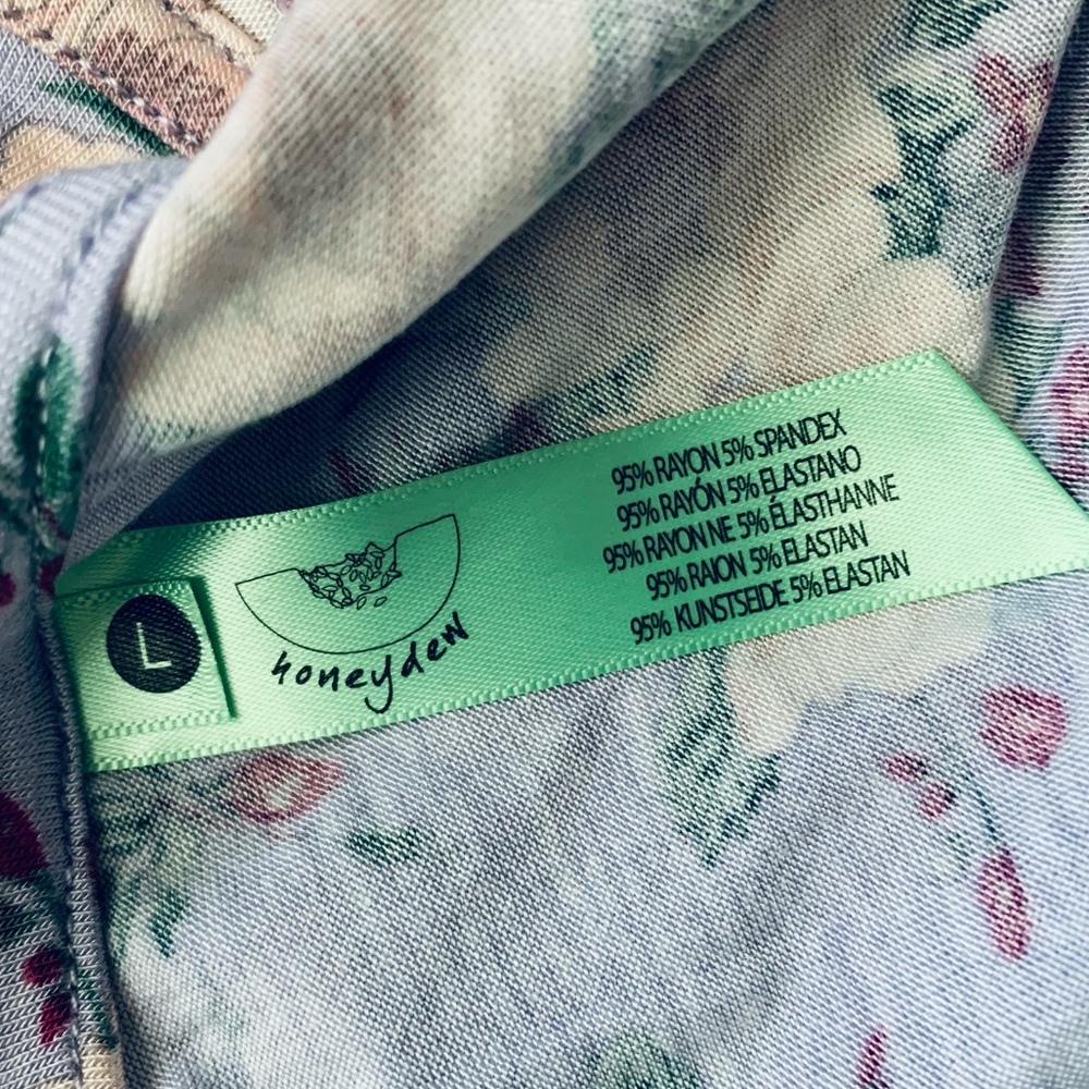Honeydew V-Neck Floral Print Nightgown - Picture 3 of 4